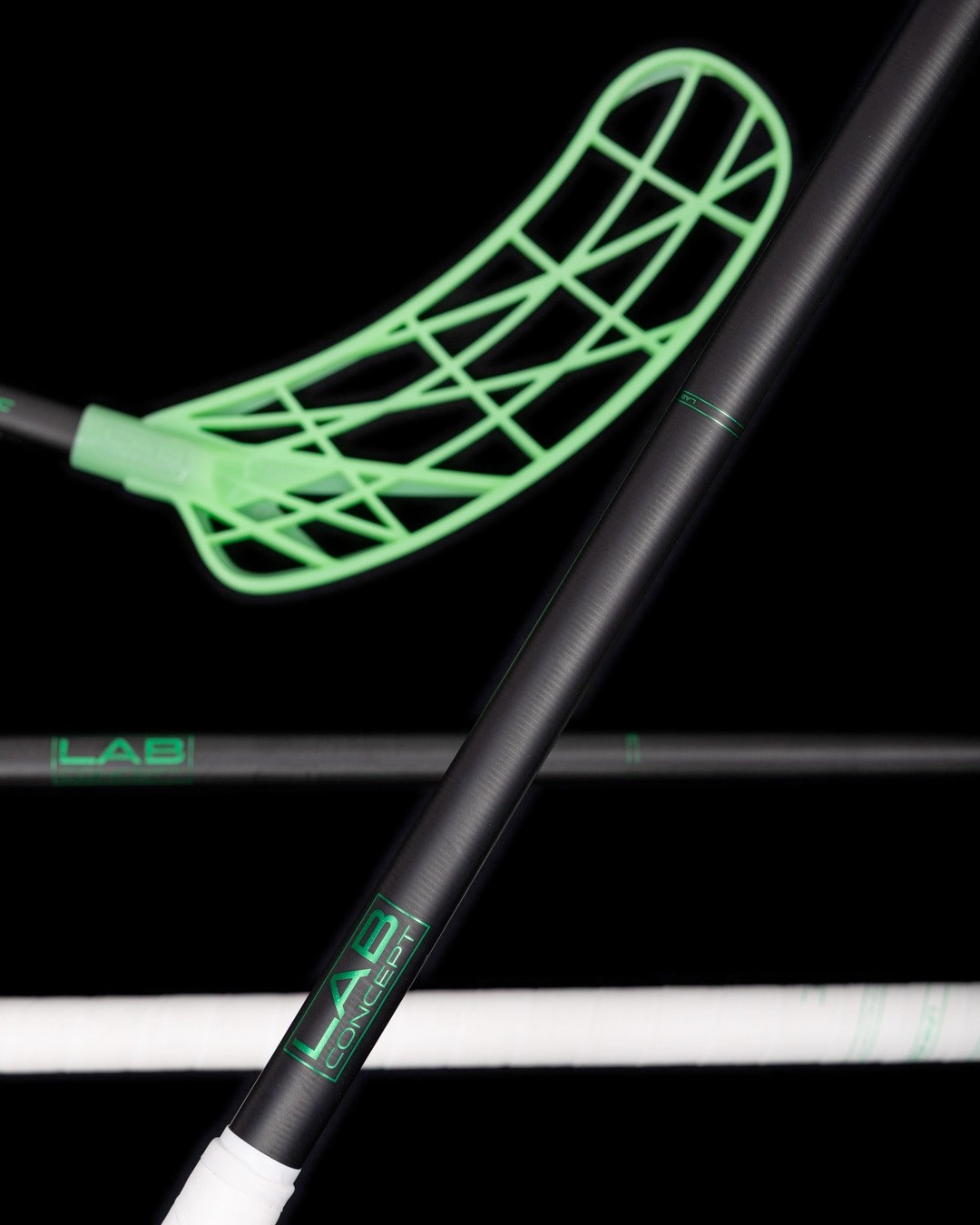 Spezifikationsaufdruck: Flex 26, Mandrel Moulding, 23.8 mm Slim Shaft, 100 % EVOLAB Carbon, 77 Gramm